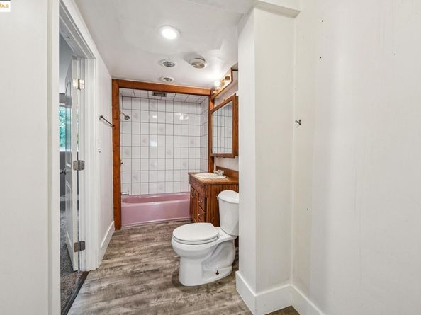 3427 Laguna Ave, Oakland CA 94602