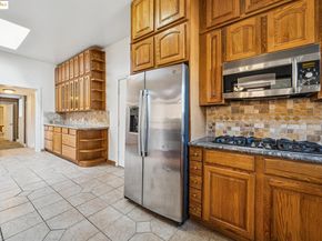 3427 Laguna Ave, Oakland CA 94602