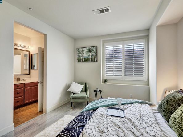 273 Sullivan Way, Hayward CA 94541