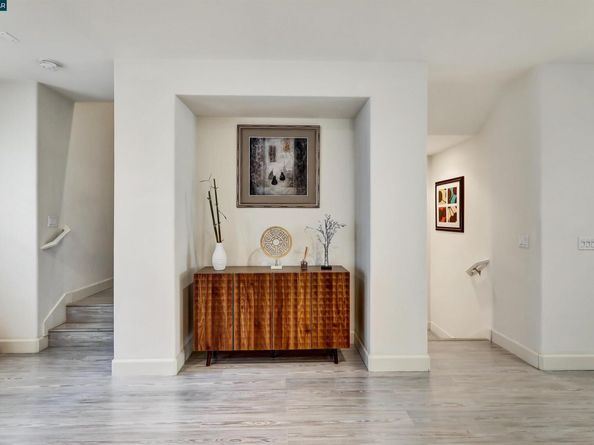 273 Sullivan Way, Hayward CA 94541