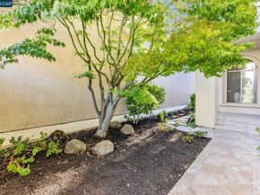2150 Canyon Lakes Dr, San Ramon CA 94582