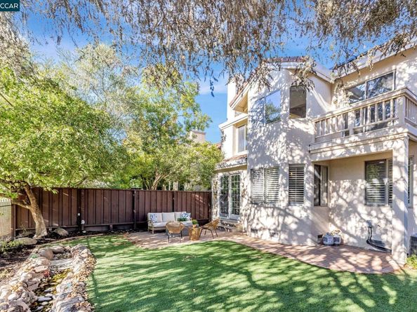 2150 Canyon Lakes Dr, San Ramon CA 94582