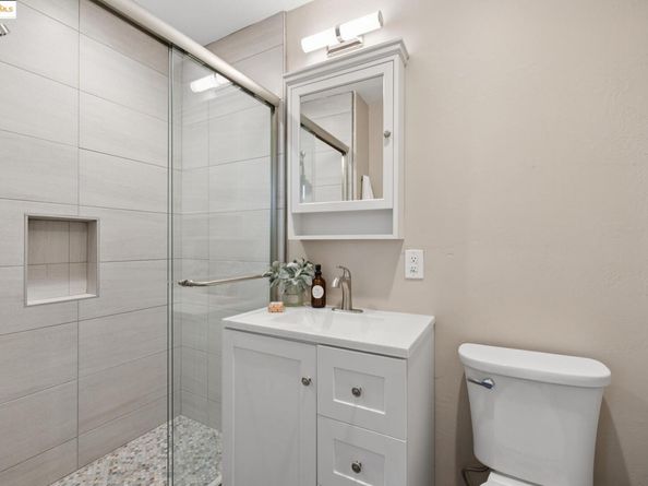 1092 Dwight Way, Berkeley CA 94710