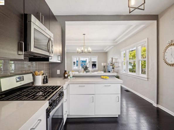 1092 Dwight Way, Berkeley CA 94710