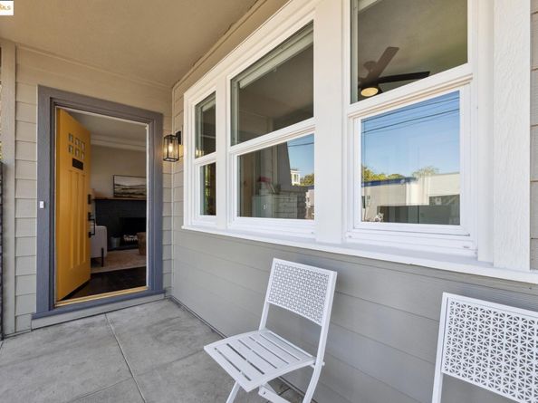 1092 Dwight Way, Berkeley CA 94710