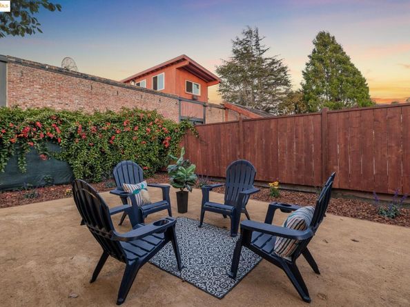 1092 Dwight Way, Berkeley CA 94710