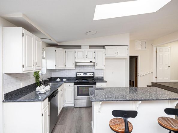 1722 Eveleth Ave, San Leandro CA 94577