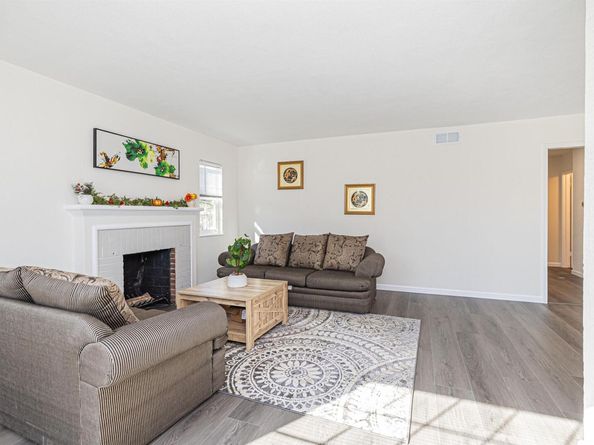 1722 Eveleth Ave, San Leandro CA 94577