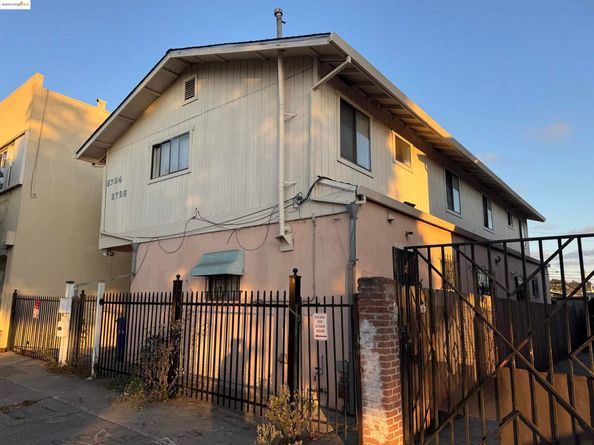2726 73rd Ave, Oakland CA 94605