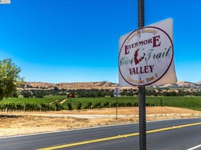 2105 Malbec Cmn, Livermore CA 94550