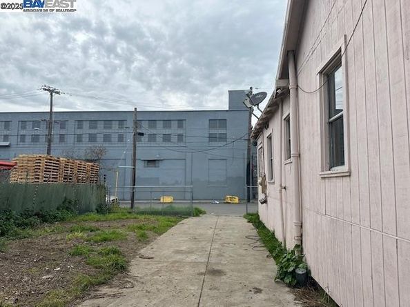 1024 50Th Ave, Oakland CA 94601