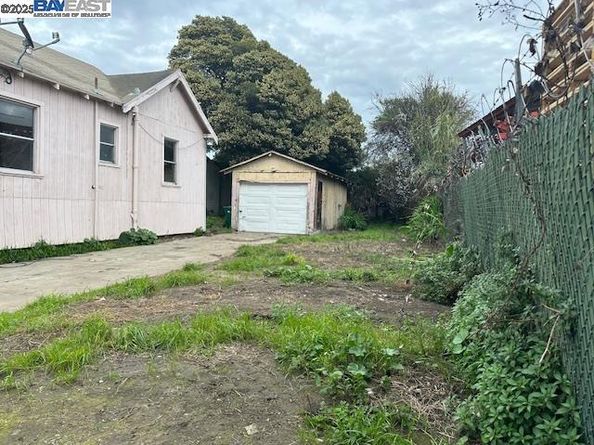 1024 50Th Ave, Oakland CA 94601