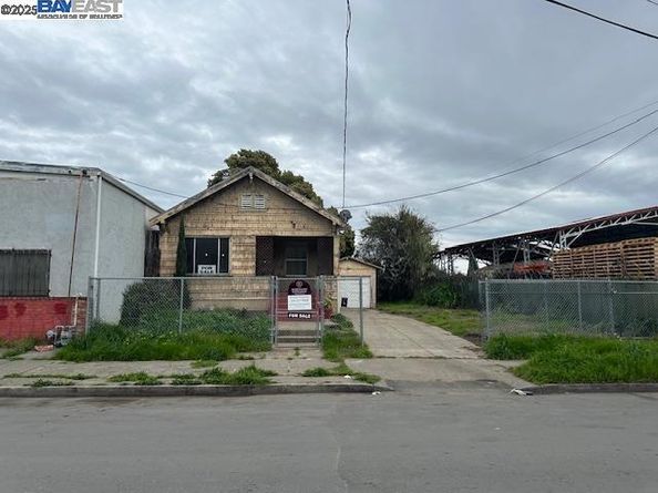 1024 50Th Ave, Oakland CA 94601