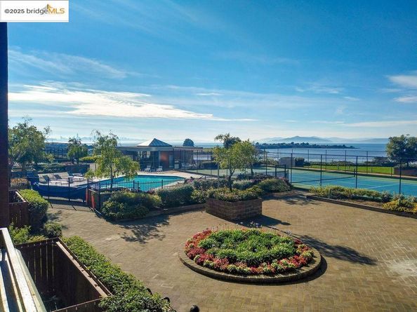 555 Pierce St 226, Albany CA 94706