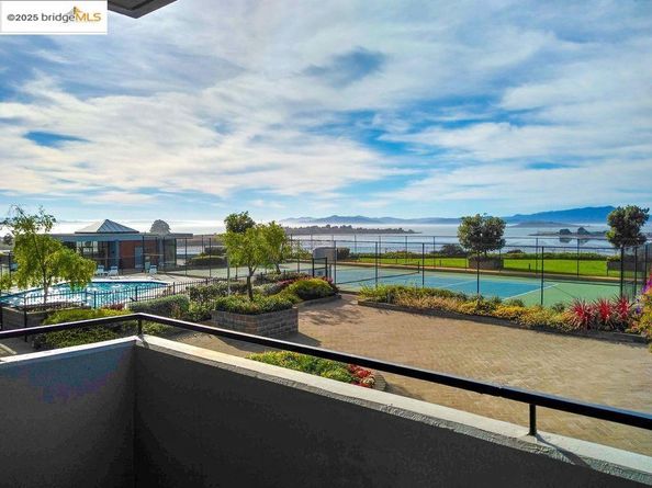 555 Pierce St 226, Albany CA 94706