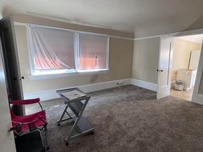 699 33Rd St, Oakland CA 94609