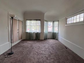 699 33Rd St, Oakland CA 94609