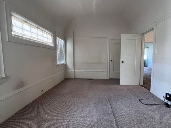 699 33Rd St, Oakland CA 94609