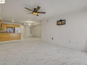 1515 14th AVE 302, Oakland CA 94606