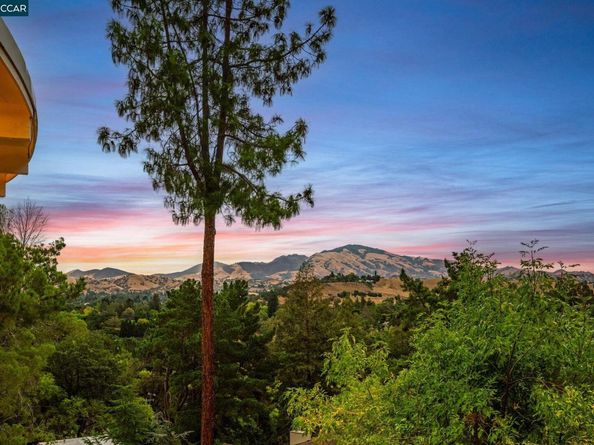 1874 Meadow Ln, Walnut Creek CA 94595