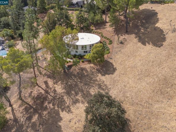 1874 Meadow Ln, Walnut Creek CA 94595