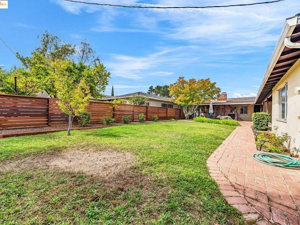 7116 Hemlock, Oakland CA 94611