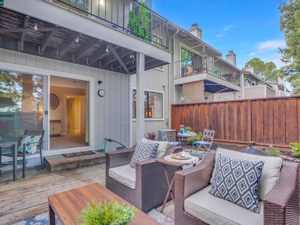 242 Via El Dorado Lane, Martinez CA 94553