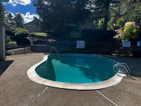 242 Via El Dorado Lane, Martinez CA 94553
