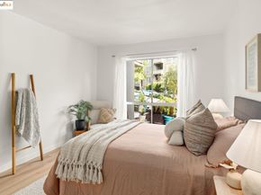 5340 Broadway Ter 102, Oakland CA 94618