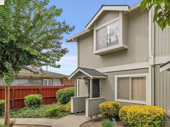 21564 Meekland Ave 1, Hayward CA 94541