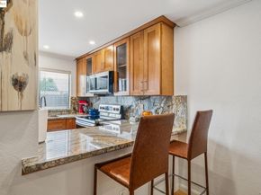 21564 Meekland Ave 1, Hayward CA 94541