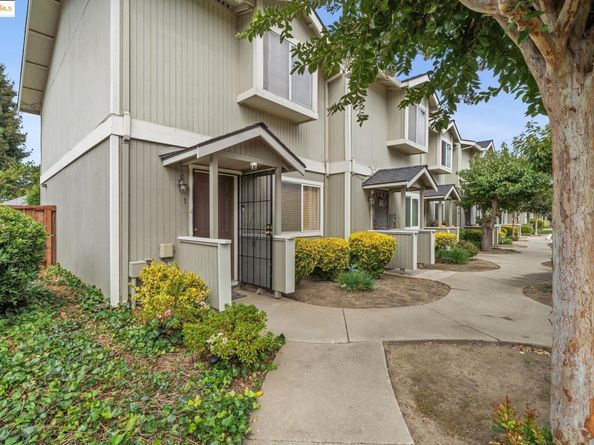 21564 Meekland Ave 1, Hayward CA 94541