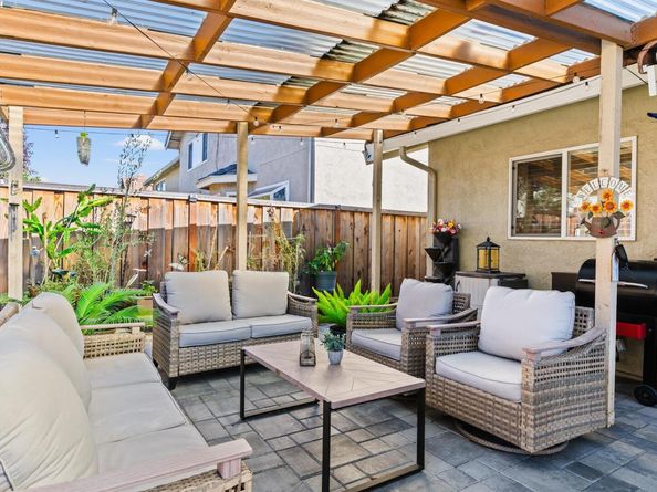 1291 Xavier Ave, Hayward CA 94545