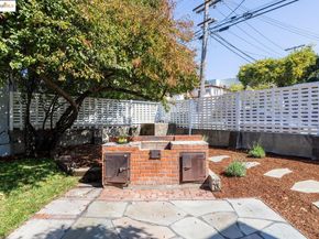 1668 Arch St, Berkeley CA 94709