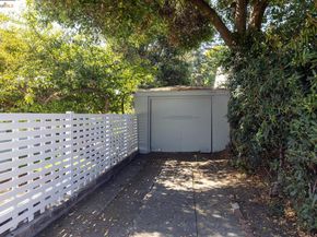 1668 Arch St, Berkeley CA 94709