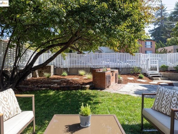 1668 Arch St, Berkeley CA 94709