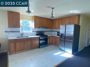 150 Rodeo Ave, Rodeo CA 94572