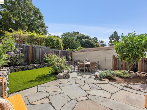 4032 Laurel Ave, Oakland CA 94602
