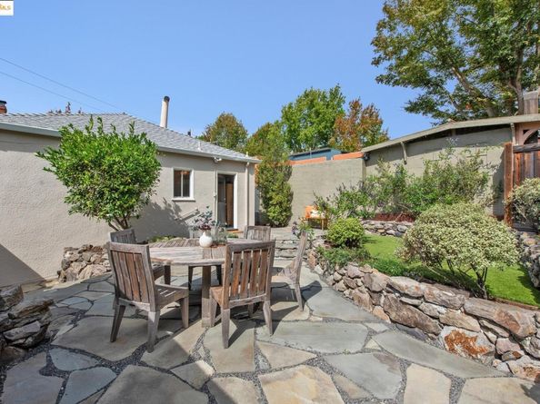 4032 Laurel Ave, Oakland CA 94602