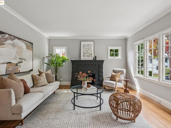 4032 Laurel Ave, Oakland CA 94602