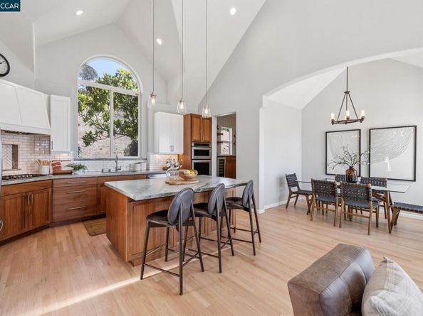 1375 Summit Park Ct, El Cerrito CA 94530