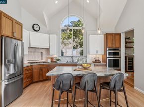 1375 Summit Park Ct, El Cerrito CA 94530