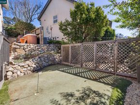 1375 Summit Park Ct, El Cerrito CA 94530