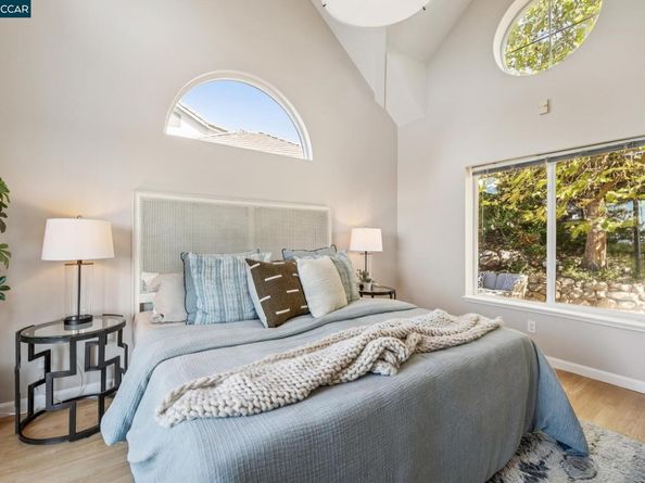 1375 Summit Park Ct, El Cerrito CA 94530