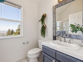 1375 Summit Park Ct, El Cerrito CA 94530