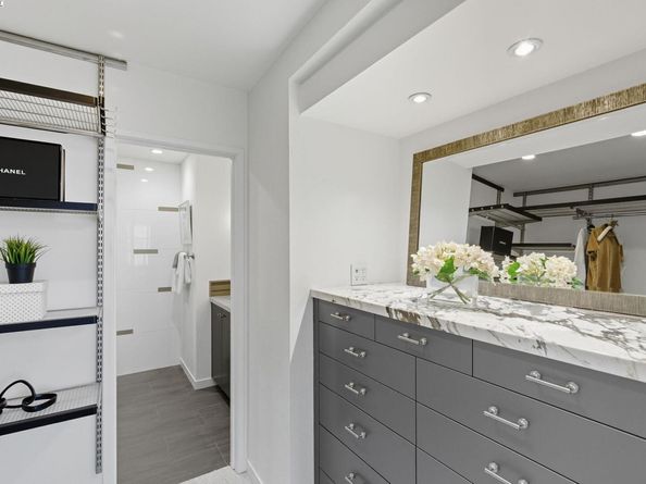 156 Lombard St 28, San Francisco CA 94111