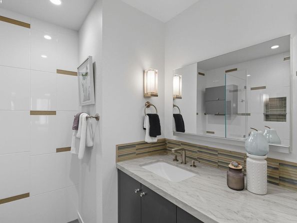 156 Lombard St 28, San Francisco CA 94111