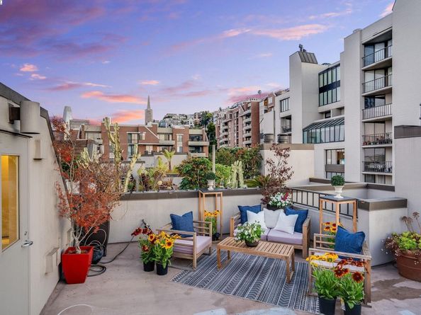 156 Lombard St 28, San Francisco CA 94111