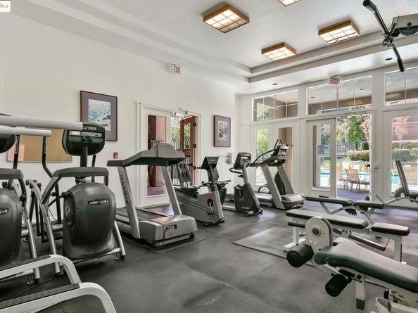 180 Caldecott 314, Oakland CA 94618
