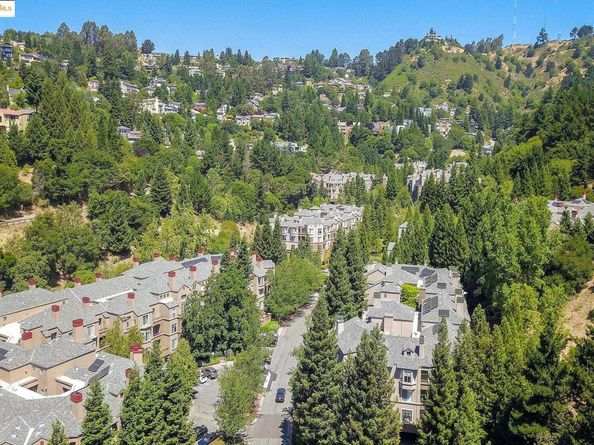180 Caldecott 314, Oakland CA 94618